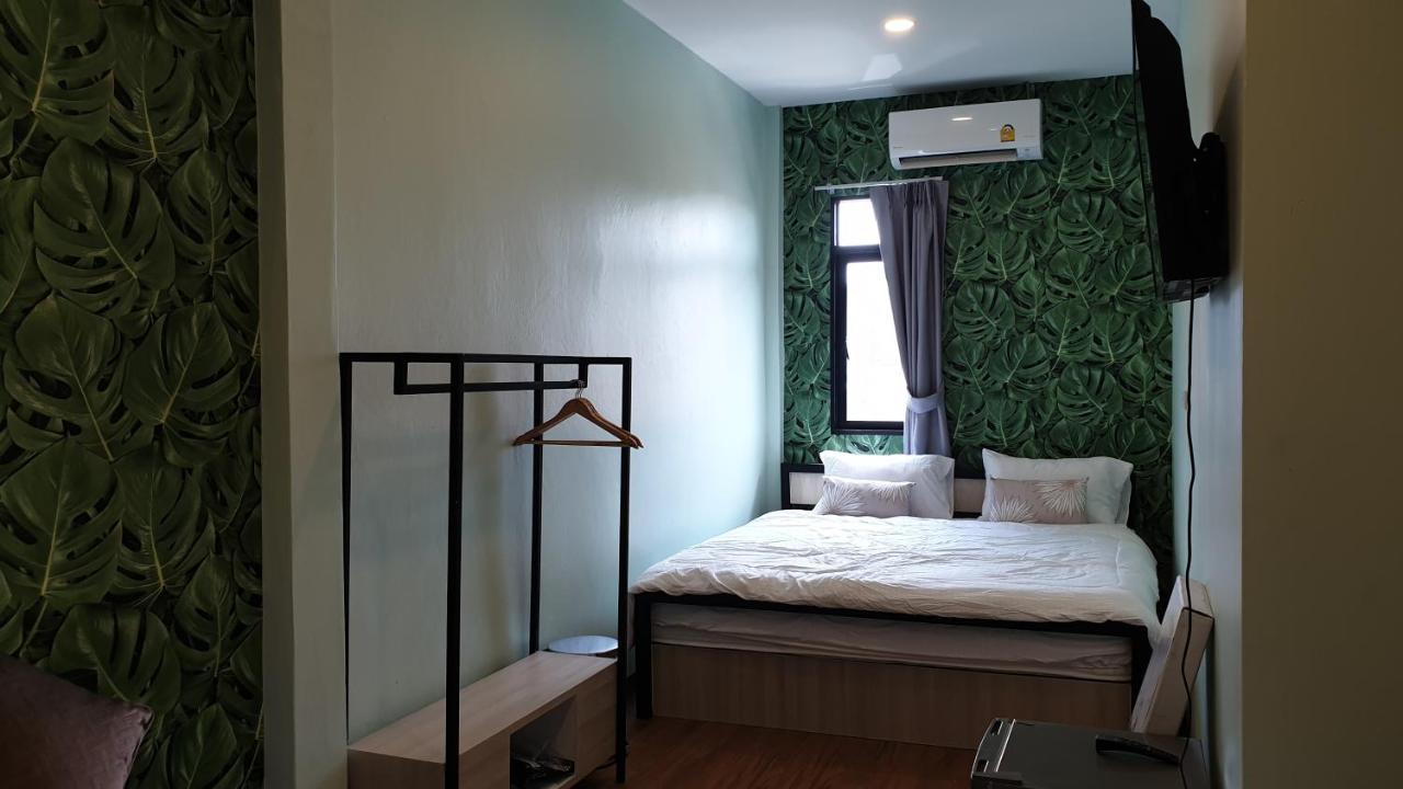 Nature Village Hostel バンコク都 エクステリア 写真